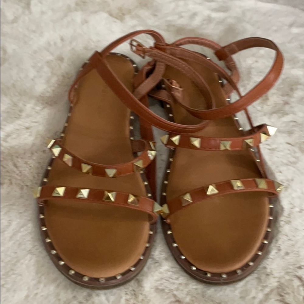 Cute 🥰 madden girl stud sandals